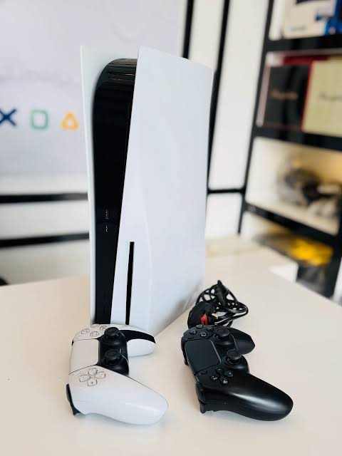 PS5 Fat Model | 5 Games Included | Warranty Available